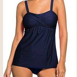 NWOT HOTAPEI Swim tankini Bra support w adjustable straps Bottom- Not Skimpy